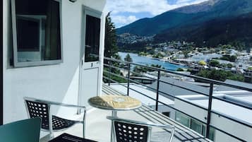 Superior Studio with Lakeview | View from room