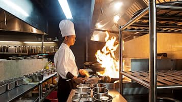 2 restaurants, breakfast, lunch, dinner served; Asian cuisine