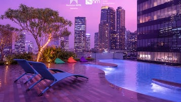 Outdoor pool, sun loungers