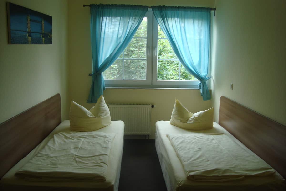 standard quadruple room | individually furnished, desk, soundproofing, free cots/infant beds