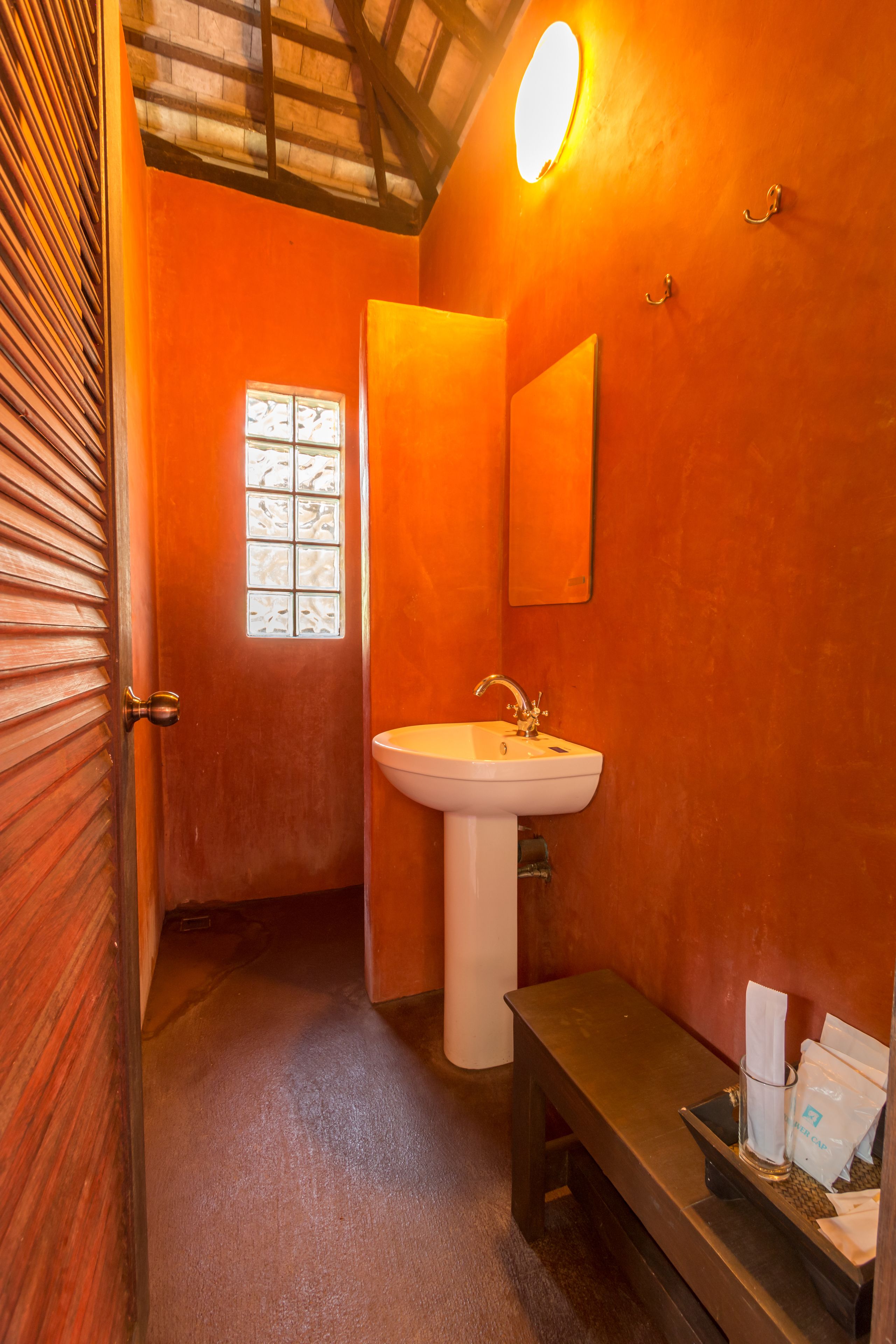 family shared dormitory, mixed dorm, garden view, garden area | bathroom amenities | shower, rainfall showerhead, free toiletries, hair dryer