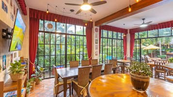 Breakfast, lunch, dinner served; Thai cuisine, pool views