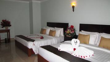 Executive Suite | Tilam berlapik, item bar mini percuma, peti besi dalam bilik