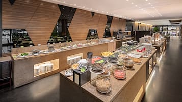 Sarapan prasmanan setiap hari (TWD 660 per orang)