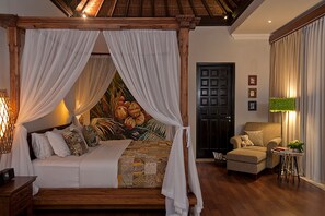 Family Villa, 2 Bedrooms, Private Pool, Hill View | 2 bedrooms, in-room safe, individually decorated, individually furnished