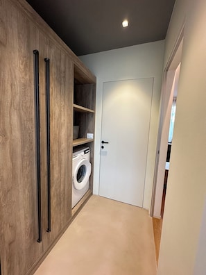 Family Studio | Laundry