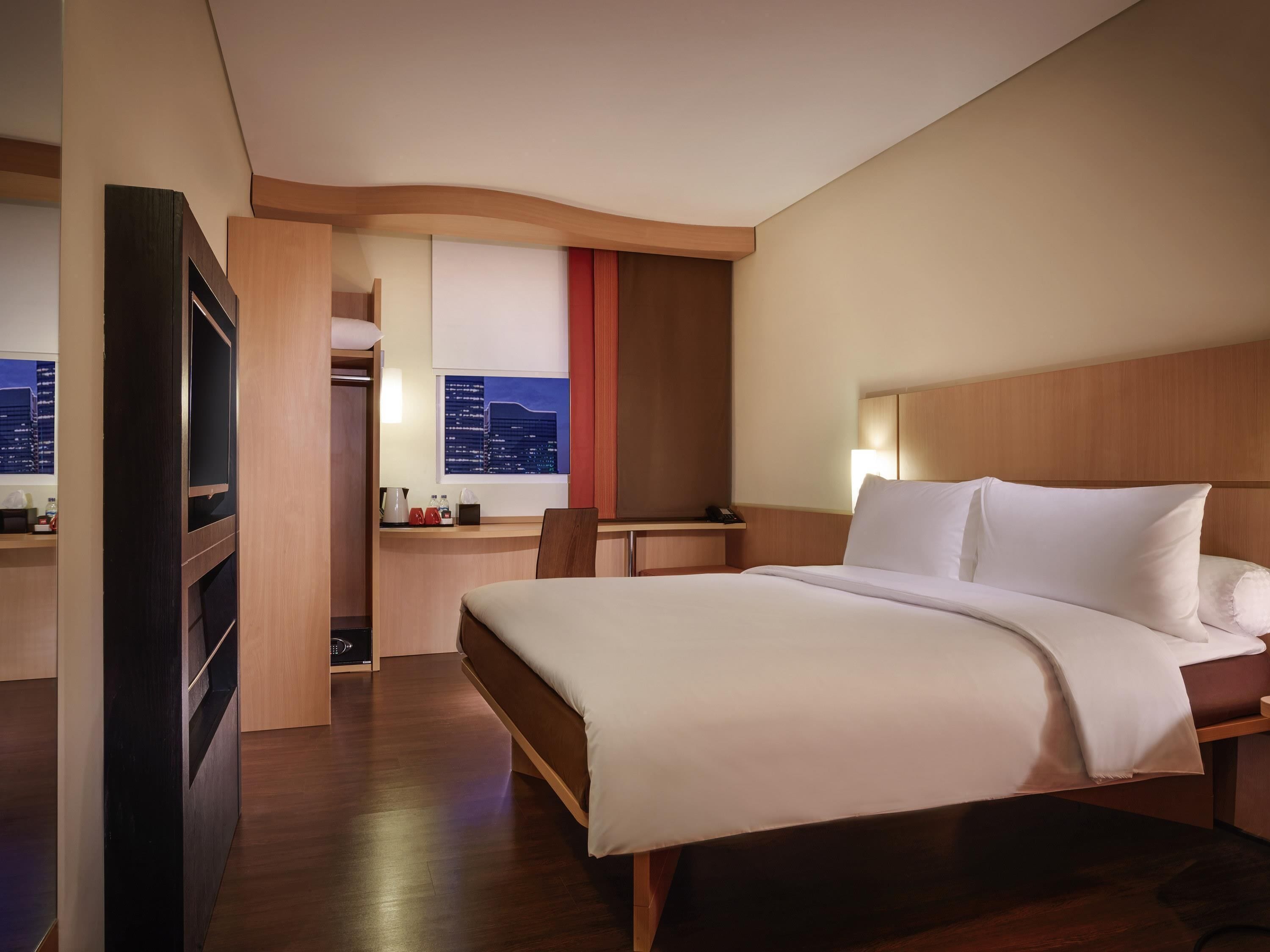 In-room safe, desk, laptop workspace, blackout curtains