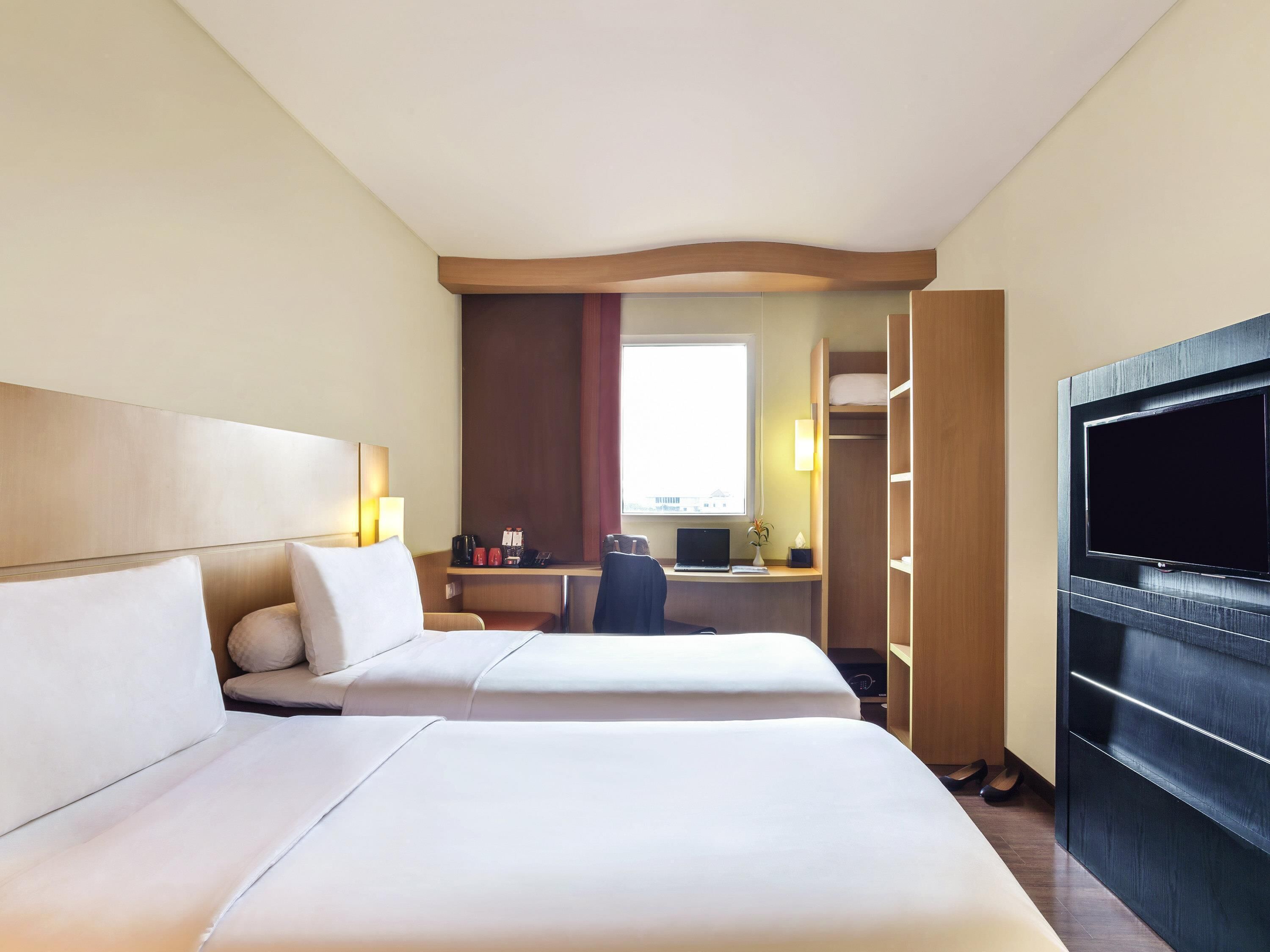 In-room safe, desk, laptop workspace, blackout curtains