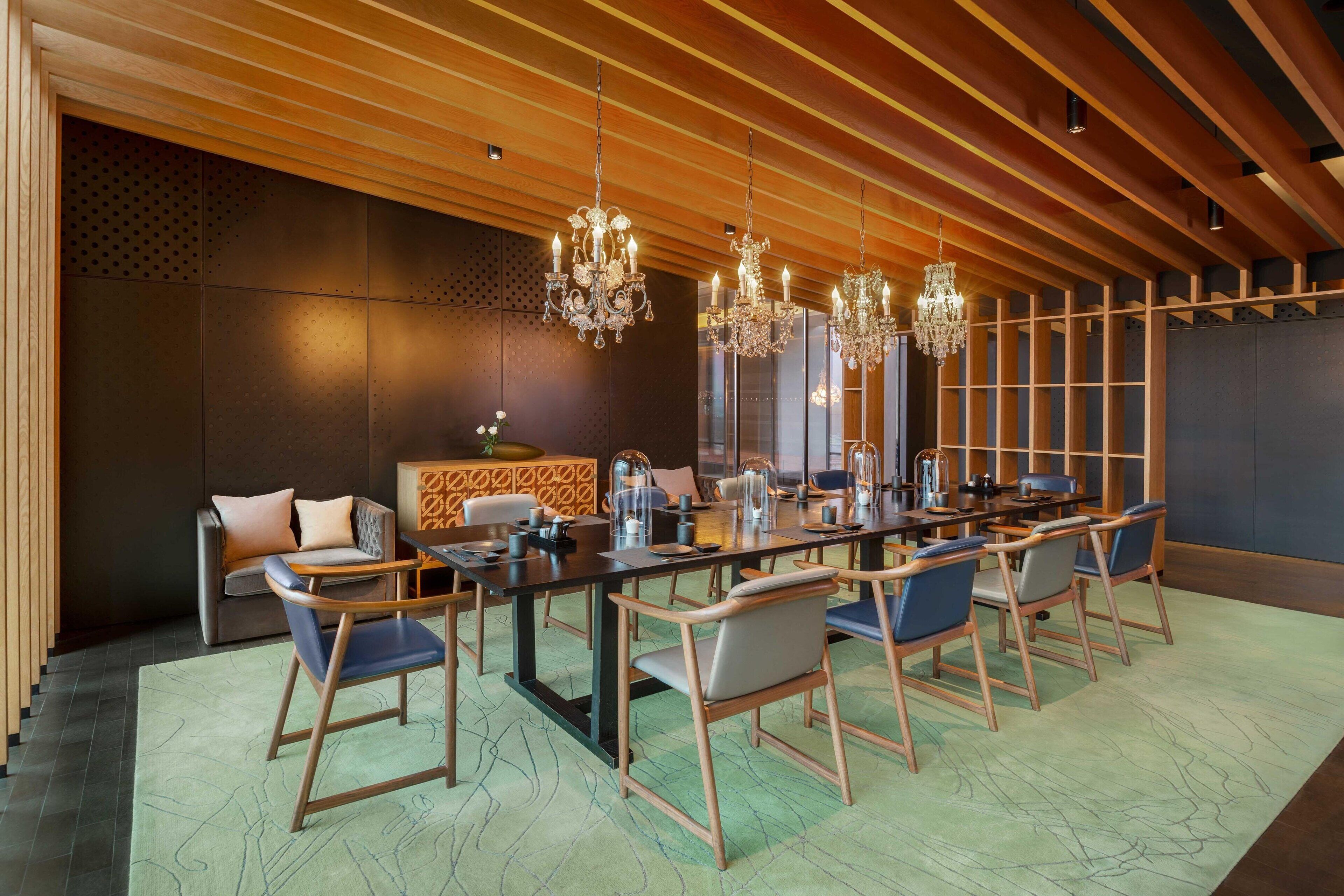 3 restaurants, lunch, dinner served; japanese cuisine