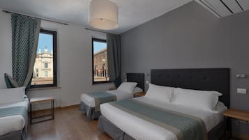 Familienzimmer | Zimmersafe, Schreibtisch, Babybetten, kostenloses WLAN