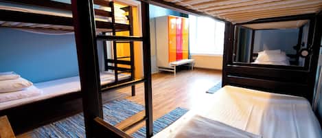 6-Bed Mixed Dormitory