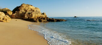 Vila Joya Home, Restaurant & Spa