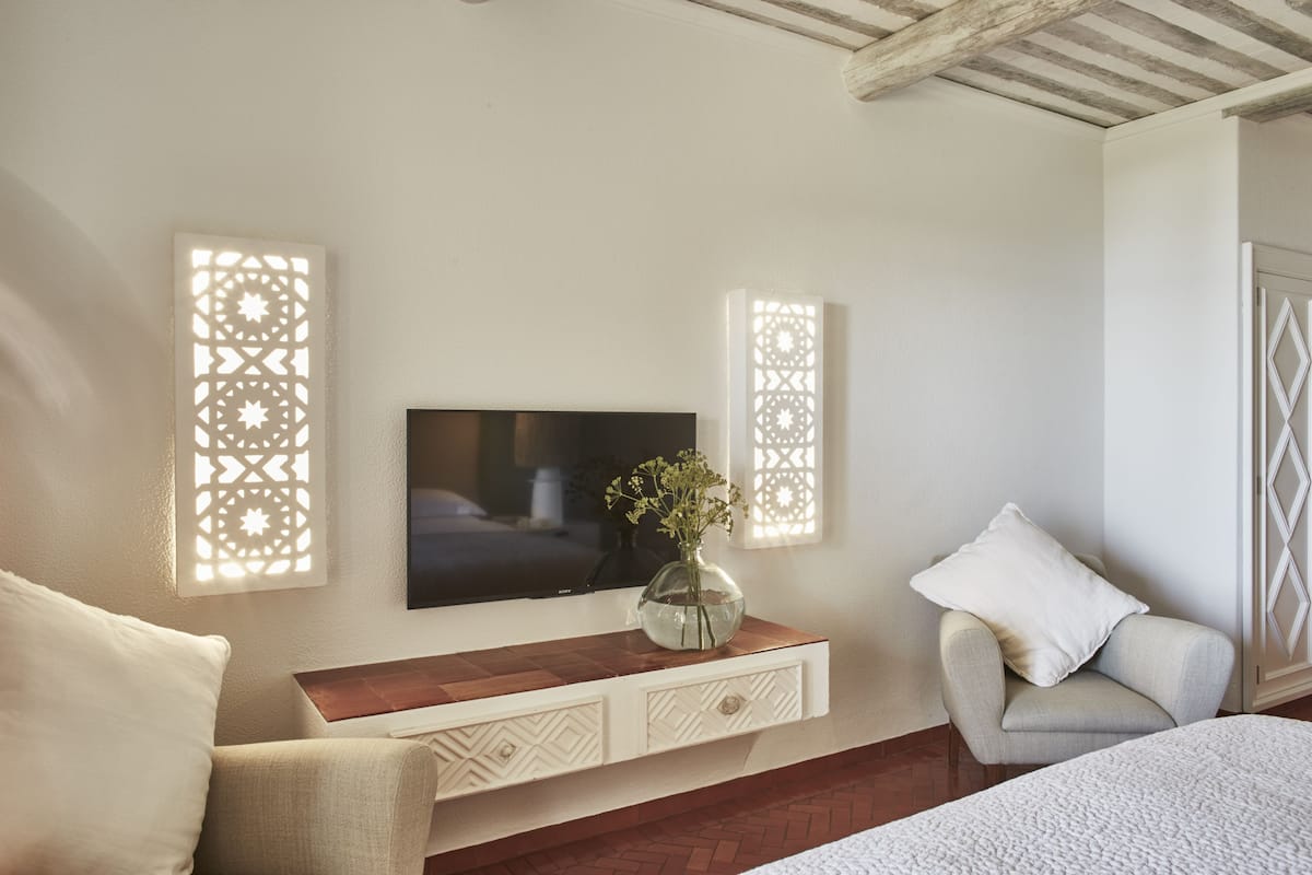 Habitación doble | Ropa de cama de alta calidad, edredón y minibar