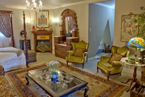 Gable King, Queen Suite | Living area | TV