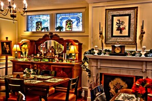 包含每日全套早餐