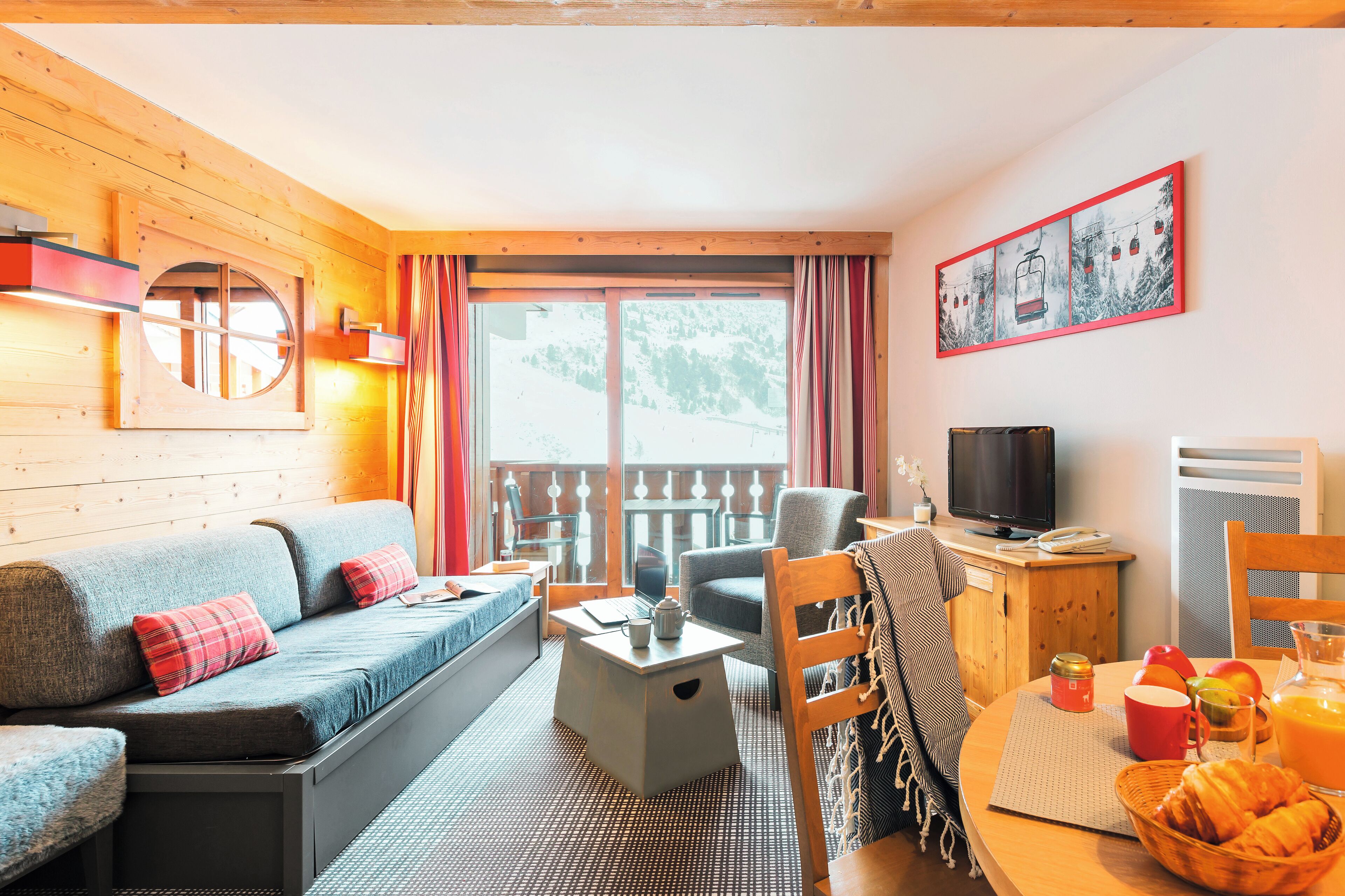 Apartment 6 people - 2 bedrooms | Living area