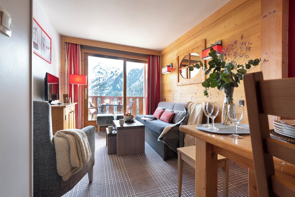 Appartement 6 personnes - 2 chambres - Vue Montagne | Living area