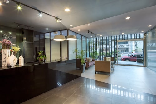 V Hotel