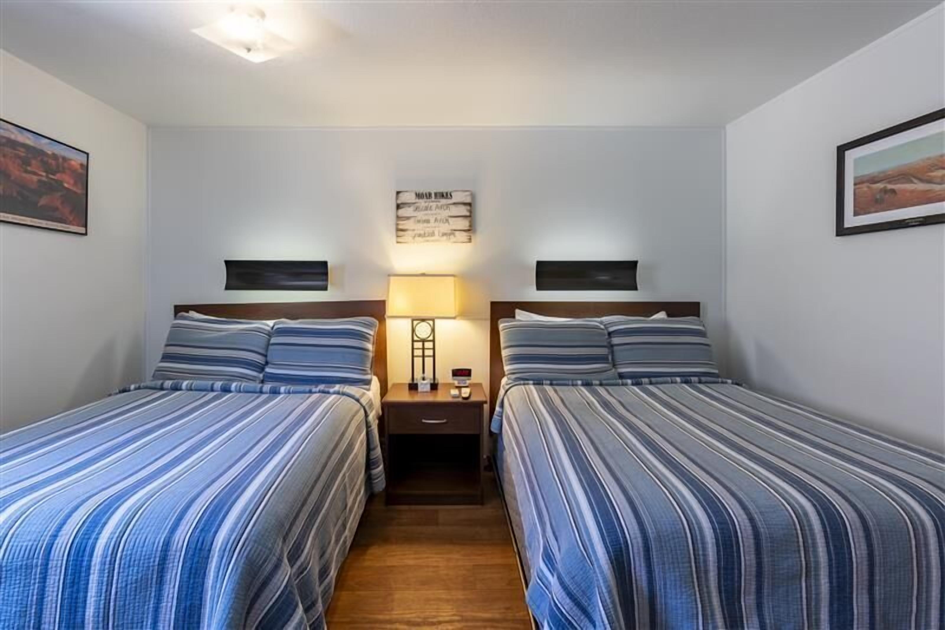 Standard Room, 2 Double Beds, Non Smoking | Iron/ironing board, free WiFi, bed sheets