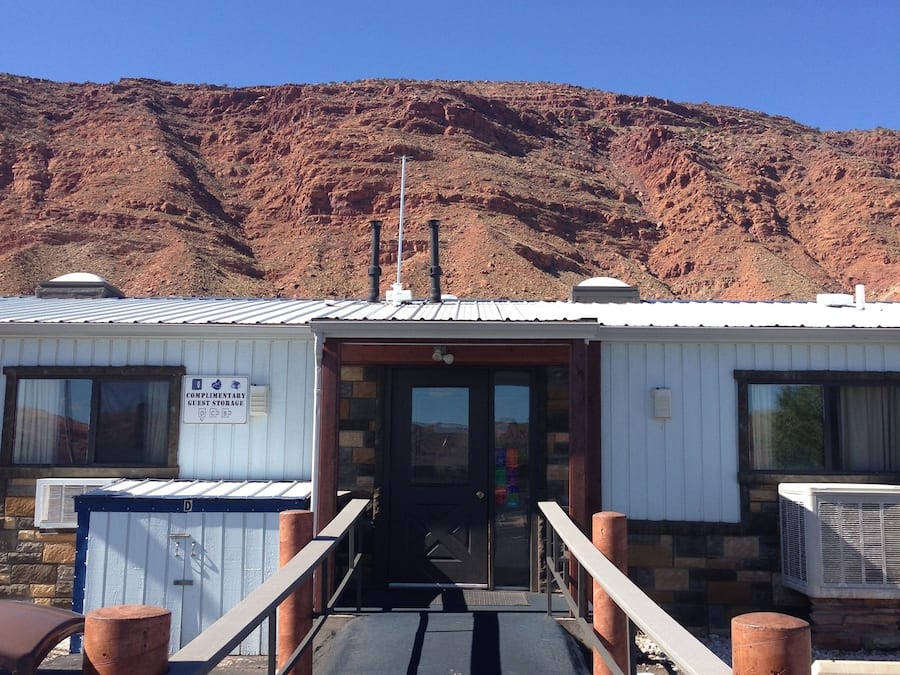 Entrée de l’hébergement