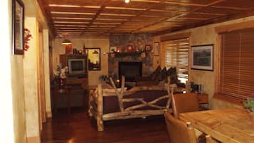 Davos 3 Bedroom 2 Bath Condo | Living room | TV