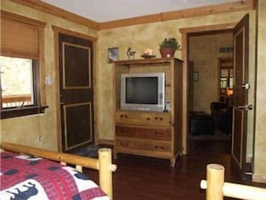 Iron/ironing board, free WiFi - Snow Bear Inn (Taos Ski Valley)