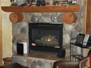 Davos 3 Bedroom 2 Bath Condo | Iron/ironing board, free WiFi