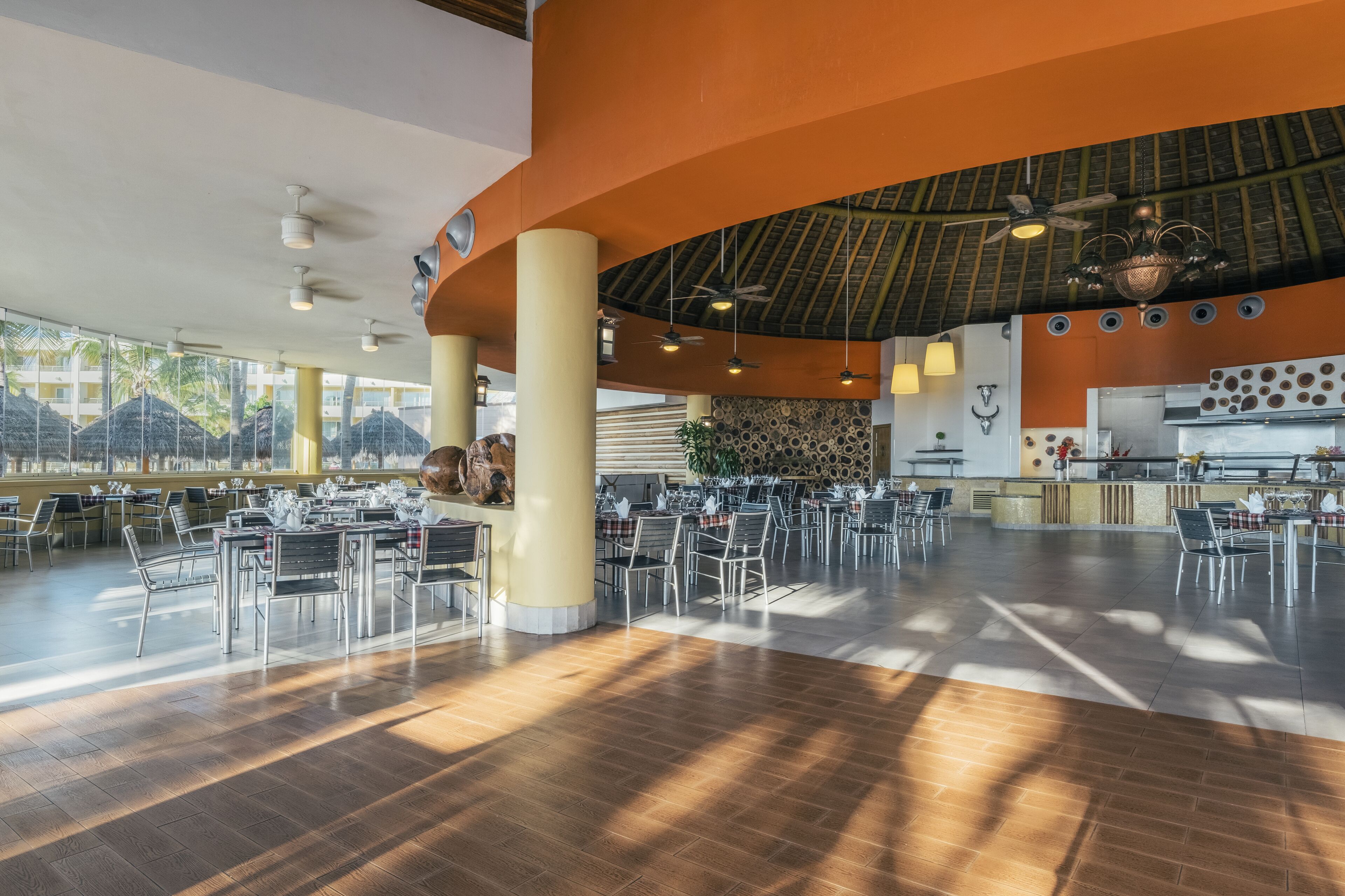 Desayuno buffet incluido todos los días 