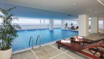 Piscine couverte
