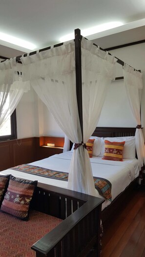Family Room | Desk, free WiFi, bed sheets - Ping Phu Place (Chiang Mai)