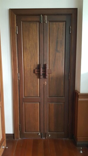 Family Room | Desk, free WiFi, bed sheets - Ping Phu Place (Chiang Mai)