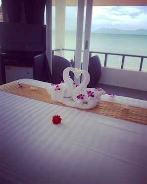 Bungalow, Beachfront | Minibar, in-room safe, free WiFi, bed sheets - The Cosy Beach Resort (Koh Samui)