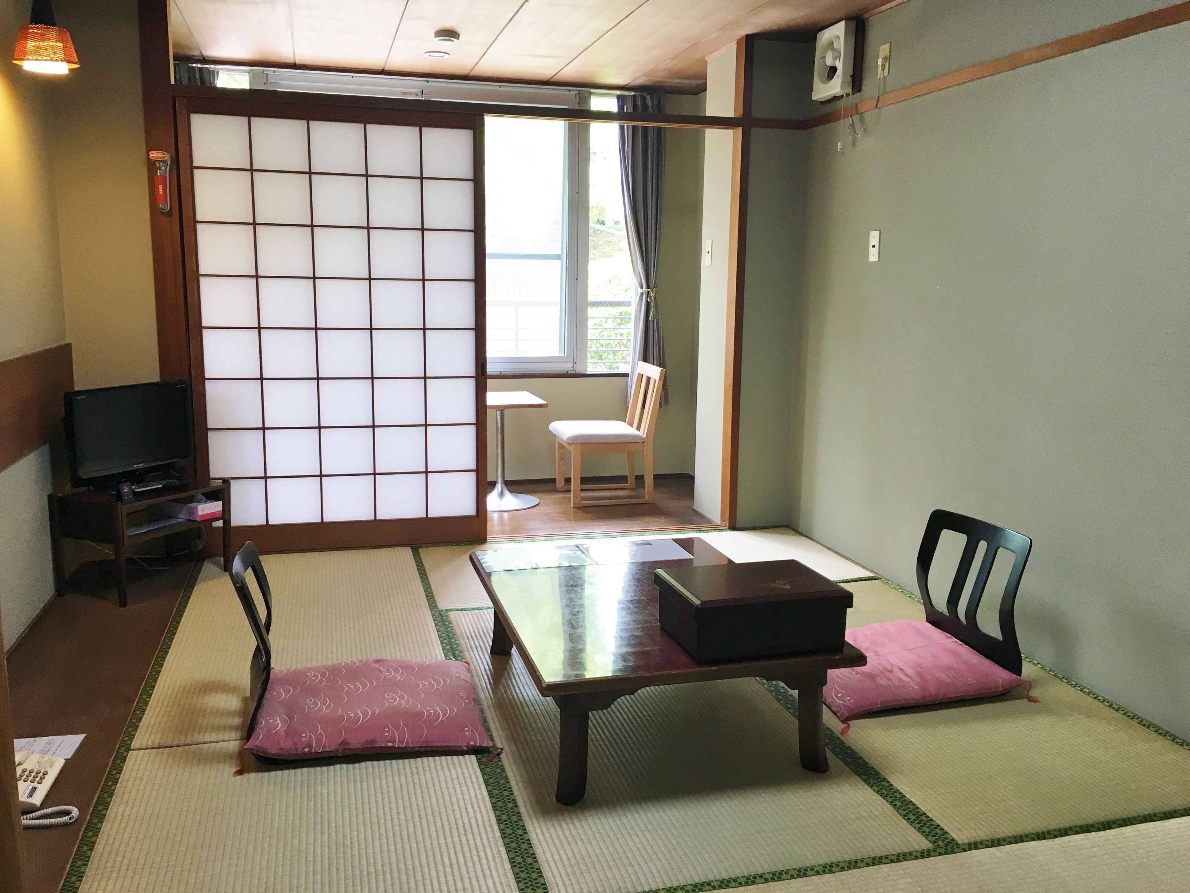 Minibar, in-room safe, laptop workspace, free WiFi