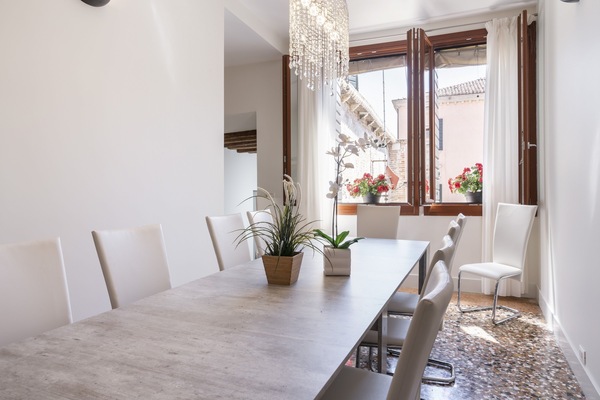 1 bedroom, premium bedding, down duvets, soundproofing