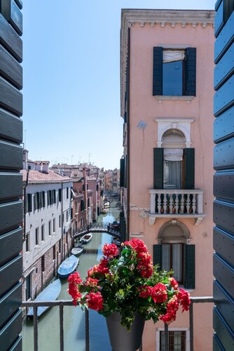 Casanova Deluxe Apartment