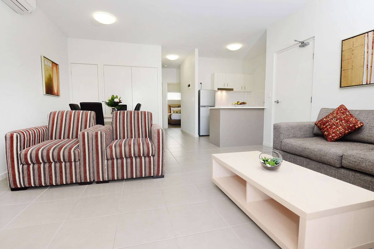 2 bedrooms, iron/ironing board, cots/infant beds, wifi
