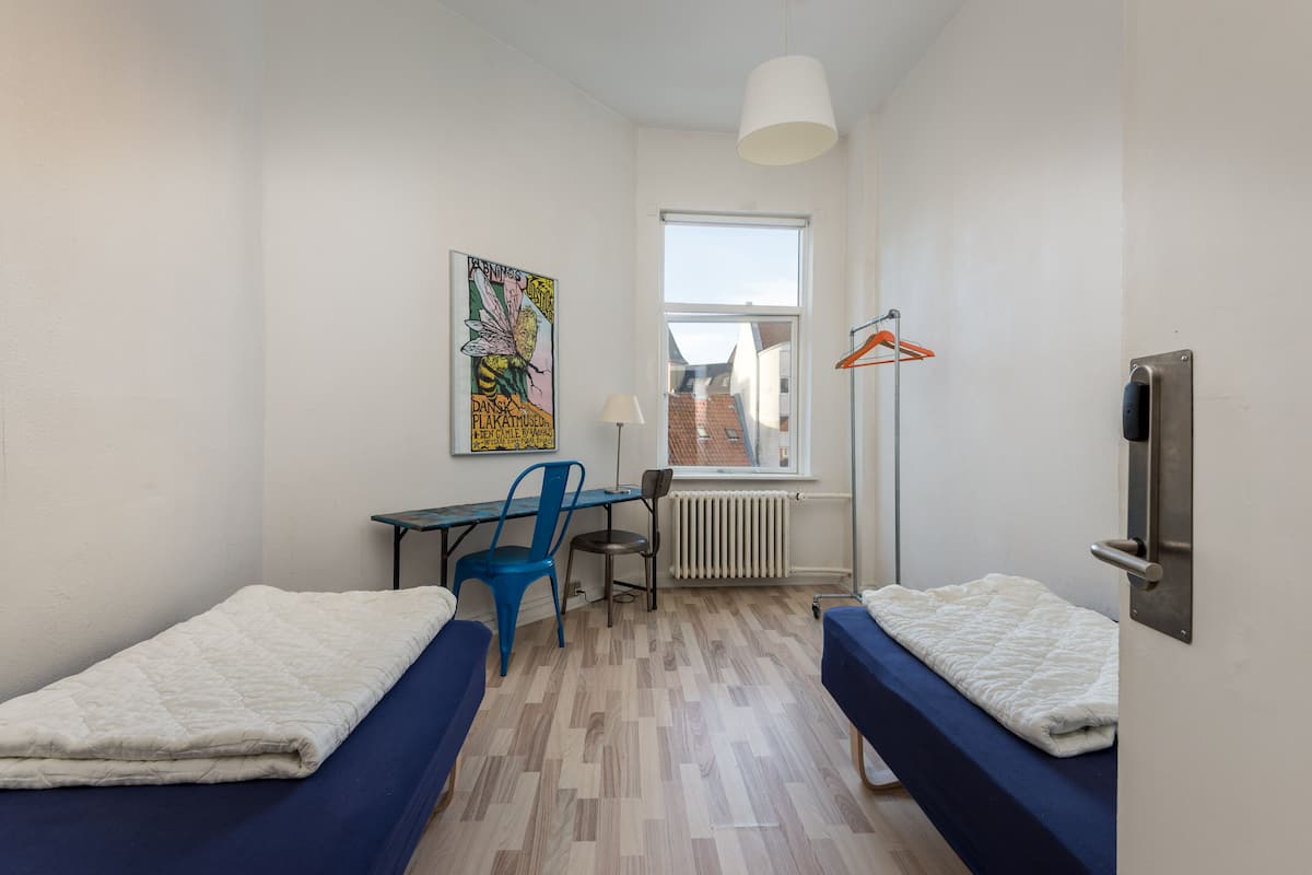 Chambre Double, salle de bains commune (Linen Excluded) | Lits bébé (gratuits), Wi-Fi gratuit