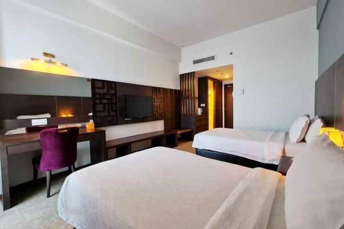 1 bedroom, in-room safe, desk, soundproofing