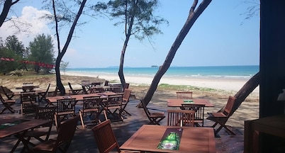 Samsuria Beach Resort & Residence