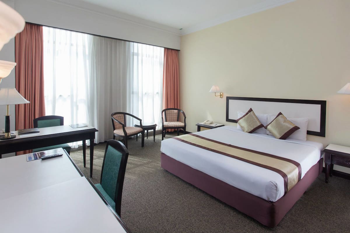 In-room safe, desk, iron/ironing board, WiFi (free)