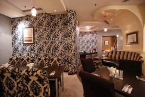 Breakfast, lunch, dinner served; Asian cuisine  - Peninsula Residence All Suite Hotel (Kuala Lumpur)