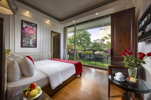 Premium Suite Large Balcony City View | Memory foam beds, minibar, in-room safe, blackout drapes