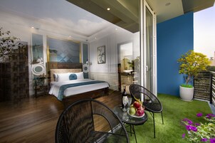 Premium Suite Large Balcony City View | Memory foam beds, minibar, in-room safe, blackout drapes