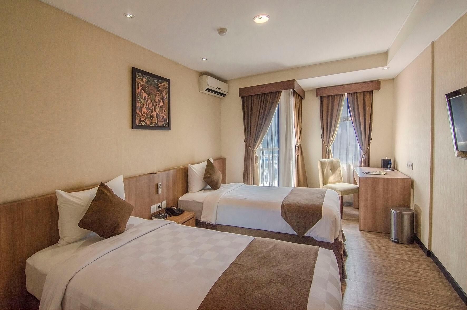 In-room safe, desk, free WiFi, bed sheets