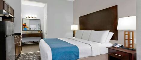 Iron/ironing board, free WiFi, bed sheets, alarm clocks