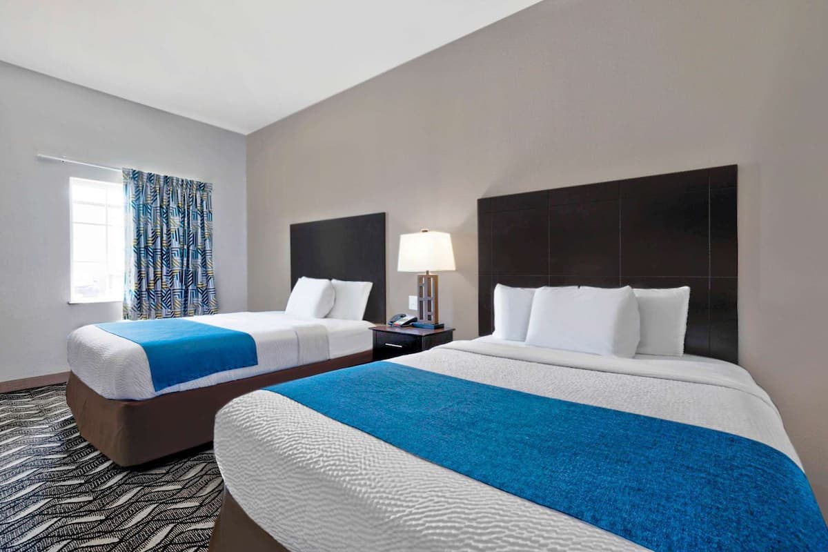 Iron/ironing board, free WiFi, bed sheets, alarm clocks