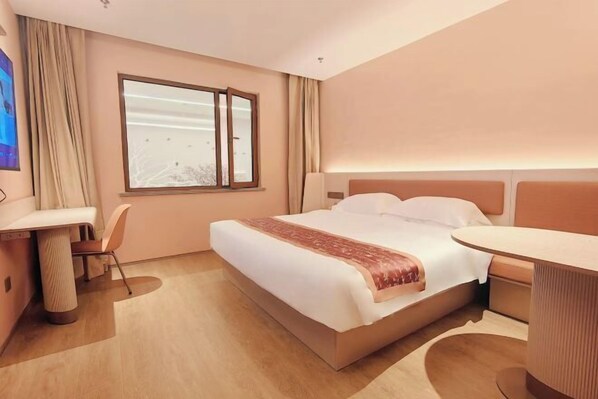 Minibar, in-room safe, iron/ironing board, Internet
