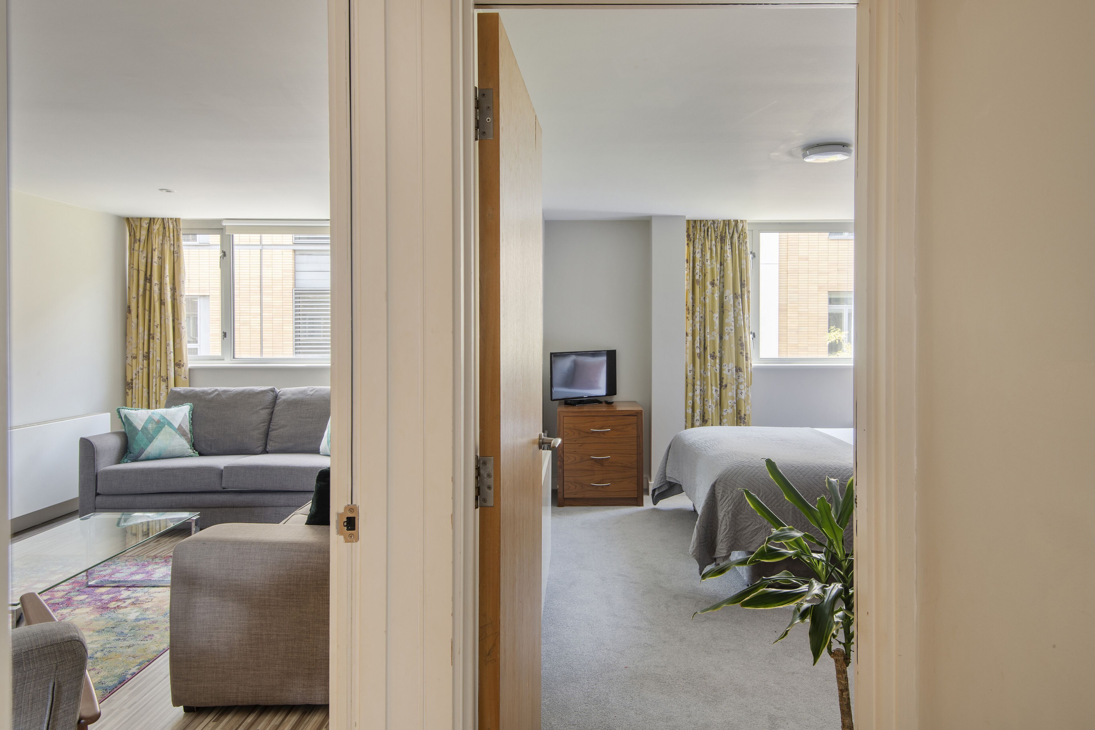 Roupas de cama premium, cofres nos quartos