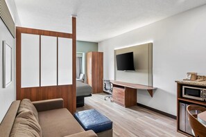 Suite, 1 très grand lit et 1 canapé-lit, non-fumeur