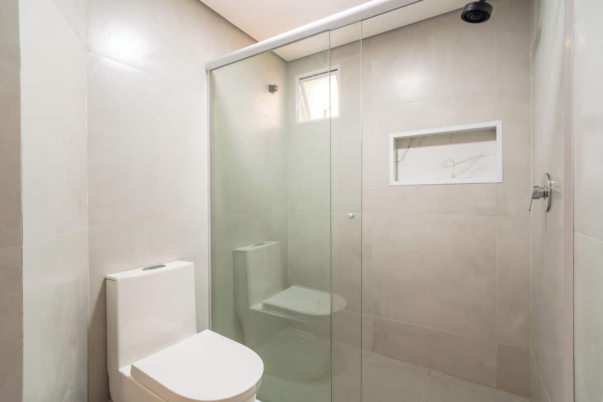 Classic Süit | Banyo | Duş, saç kurutma makinesi, havlu